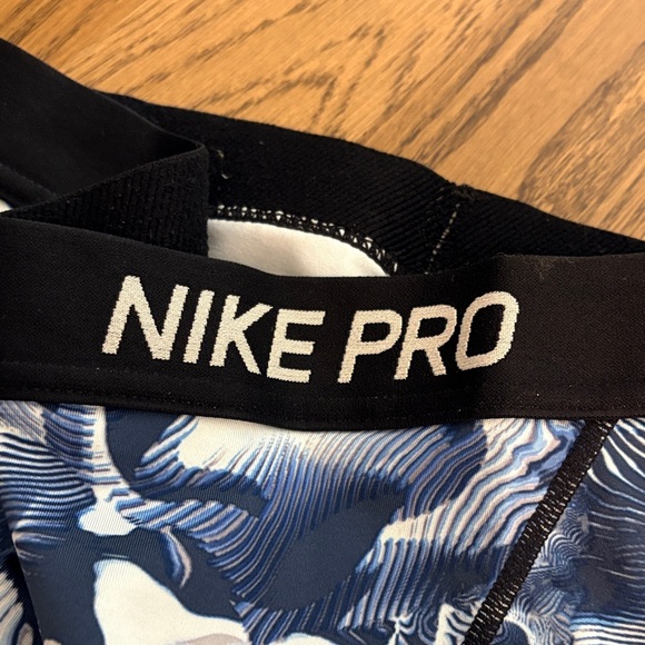 Nike Blue & White Marble Athletic Compression Shorts - Picture 3 of 4